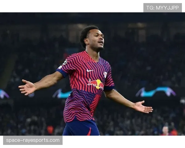 德甲直播：RB莱比锡主场暂时1-0领先法兰克福，奥蓬达单刀破门